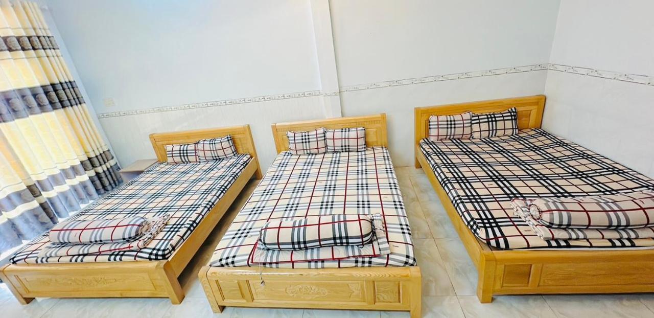 Nha Nghi Le Duoc Hotell Hà Tiên Exteriör bild